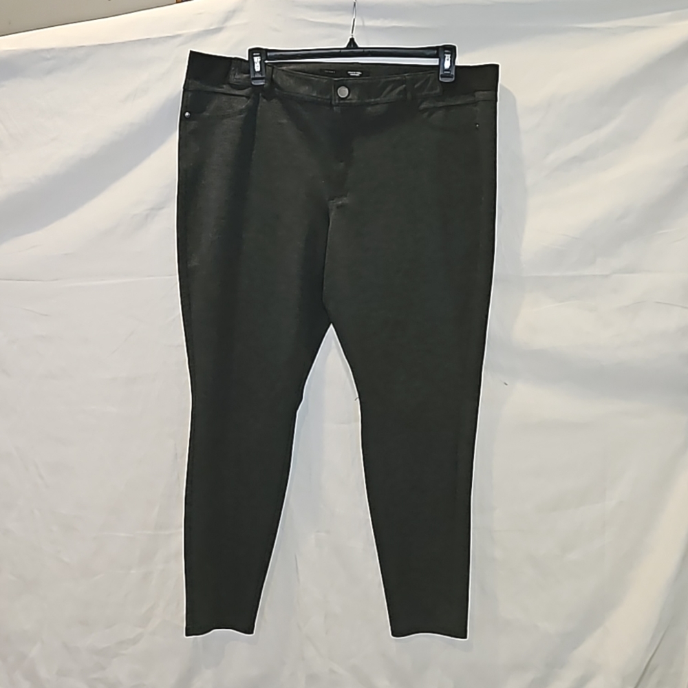 Simply Vera charcoal skinny jean size 2x